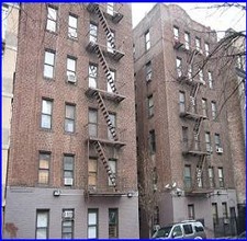 16-20 Marble Hill Ave in New York, NY - Building Photo - Building Photo