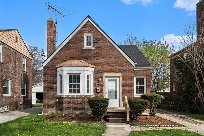 property at 11012 Roxbury St