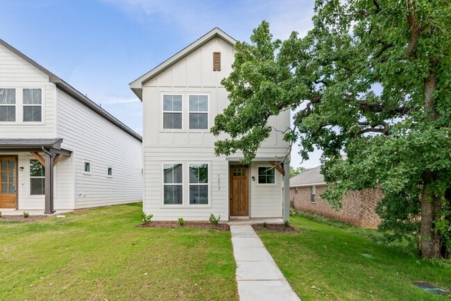 property at 1226 Elm Ct