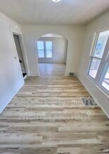 230 Lewis St in Burlington, IA - Building Photo - Building Photo