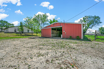 4540 Knob Rd in Springtown, TX - Foto de edificio - Building Photo