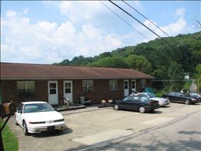 5297 Kelly Rd in Cross Lanes, WV - Foto de edificio