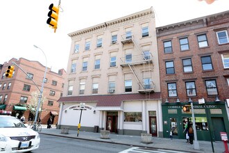 171 Court St in Brooklyn, NY - Foto de edificio - Building Photo