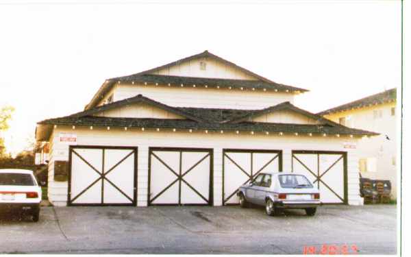 142 Wilton Dr in Campbell, CA - Foto de edificio - Building Photo