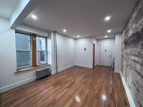 175 Pinehurst Ave in New York, NY - Foto de edificio - Building Photo