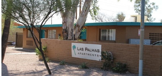 Las Palmas Apartments in Tempe, AZ - Building Photo