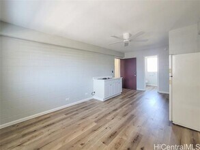 526 N School St in Honolulu, HI - Building Photo - Building Photo