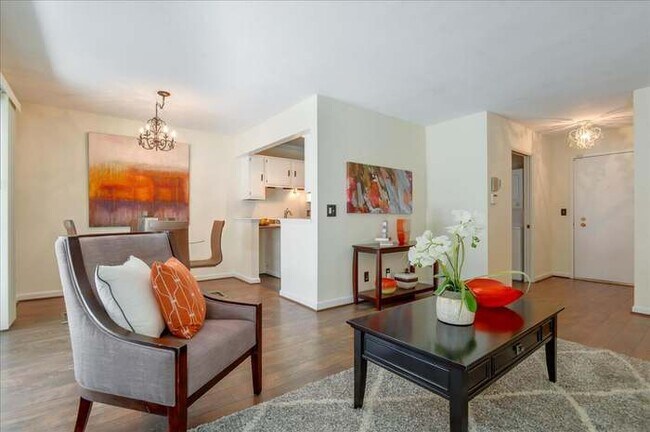 1033 Shell Blvd in Foster City, CA - Building Photo - Building Photo