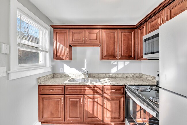 Townhomes at West Little Creek in Norfolk, VA - Building Photo - Interior Photo