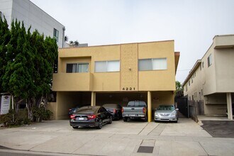 McLaughlin-4221 in Los Angeles, CA - Building Photo - Building Photo