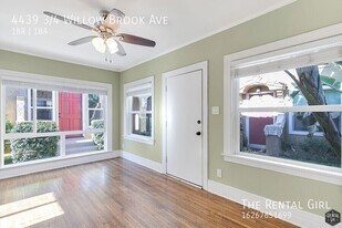 4519 3/4-4434 Willow Brook Ave in Los Angeles, CA - Building Photo