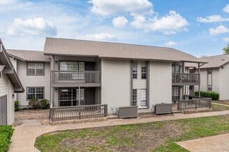 Woodlands of Plano in Plano, TX - Foto de edificio - Building Photo