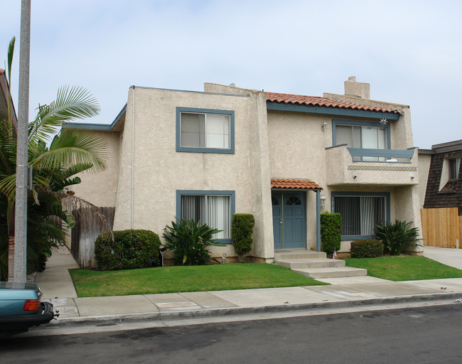 16761 Blanton St in Huntington Beach, CA - Building Photo - Building Photo