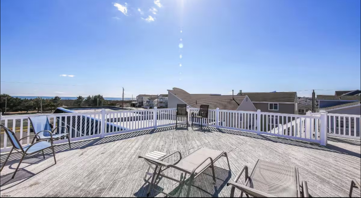 3401 Ocean Ave, Unit 4 in Brigantine, NJ - Foto de edificio