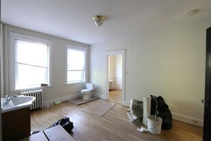 24 Langdon, Unit 7 in Cambridge, MA - Building Photo