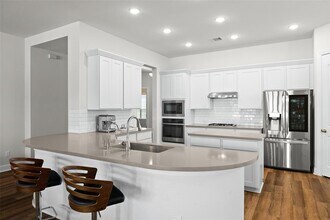 124 Adina Dr in Dripping Springs, TX - Building Photo - Building Photo