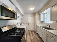 8312 Lavender St photo'