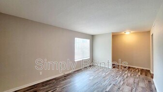 3513 Washington St in Greenville, TX - Building Photo