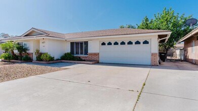 2867 Cindy Ln in Hemet, CA - Building Photo - Building Photo
