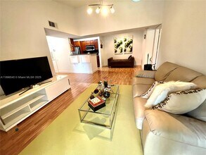 15689 SW 106th Ln in Miami, FL - Building Photo - Building Photo