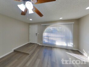 5328 W Seldon Ln, Unit 1 in Glendale, AZ - Foto de edificio - Building Photo