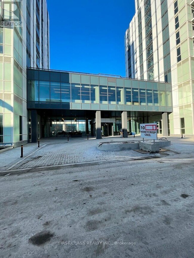 10 Honeycrisp Cres in Vaughan, ON - Building Photo - Building Photo