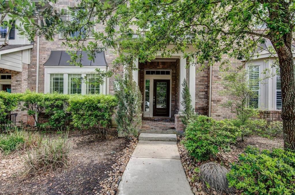 62 E Pipers Green St in The Woodlands, TX - Building Photo