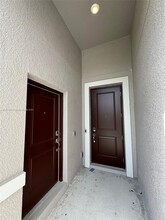 515 Hatteras Rd, Unit 1 in Davenport, FL - Building Photo - Building Photo