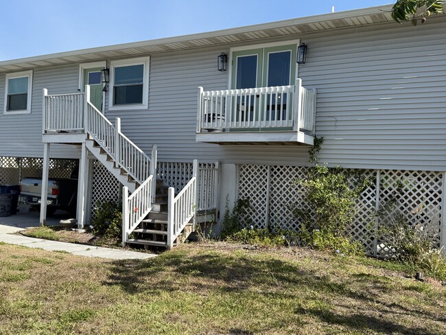 property at 328 51st St Ct W