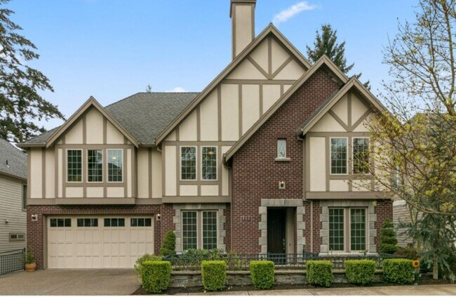 property at 1533 SW Joshua St