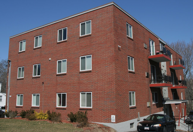 Brookview Condominium in Braintree, MA - Building Photo - Building Photo