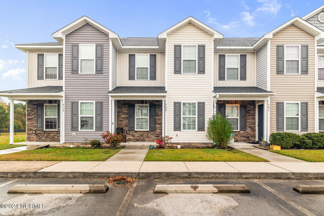 508 Cider Hill Rd in Jacksonville, NC - Foto de edificio