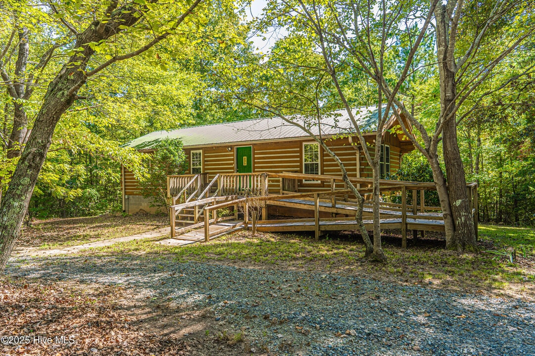 168 Woodward Ln in Carthage, NC - Building Photo