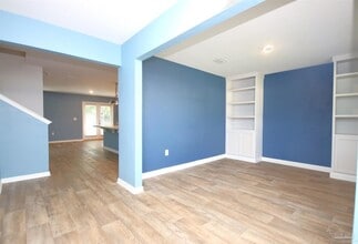 10589 Queens Gate Cir in Pensacola, FL - Building Photo - Building Photo