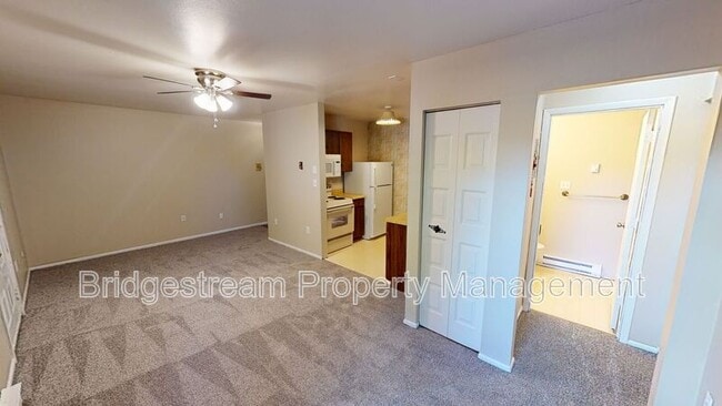 property at 7127 N Springboro Pike