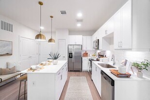 Citizen House MLK in Austin, TX - Building Photo