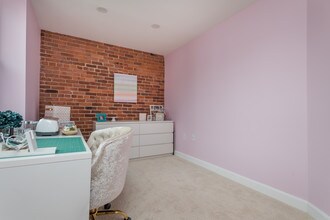 103 Gainsborough St, Unit 407 in Boston, MA - Foto de edificio - Building Photo