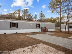 109 Trott Ln in Stella, NC - Building Photo - Building Photo