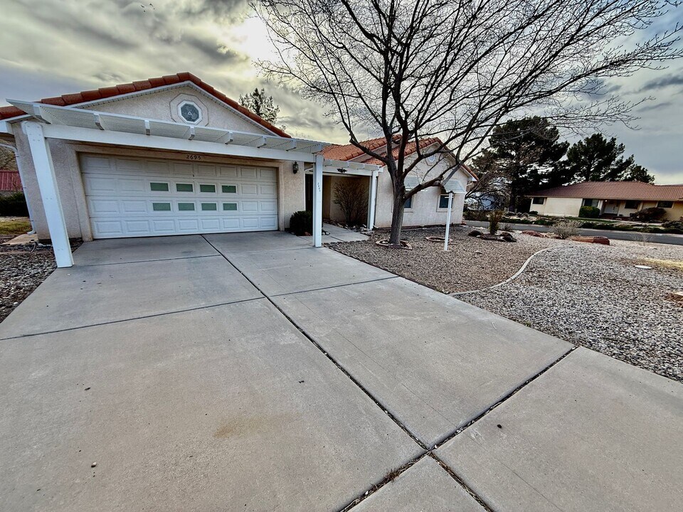 2695 Tusher Cir in Saint George, UT - Building Photo