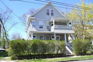 185 Wilson St, Unit 2nd Floor in Bridgeport, CT - Building Photo