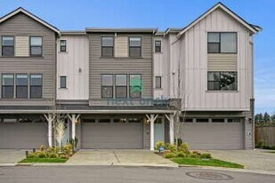 13825 12th Pl W in Lynnwood, WA - Building Photo