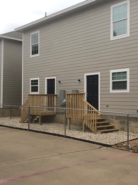 223-C N Buffalo St in Cleburne, TX - Building Photo - Building Photo