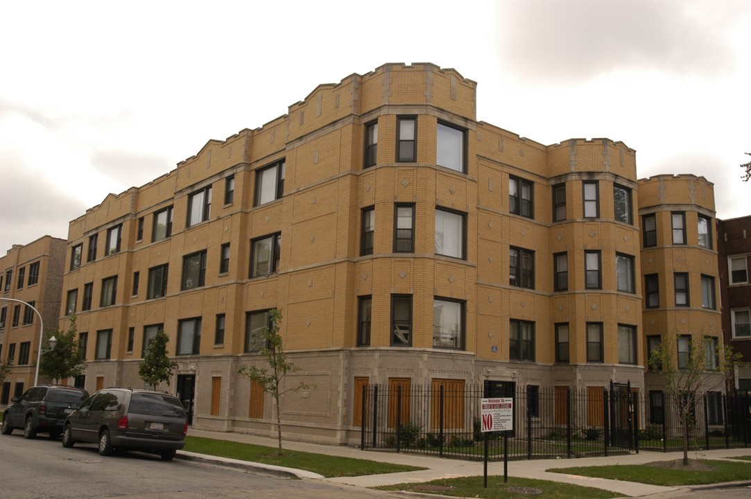 8201 S Ada St in Chicago, IL - Building Photo