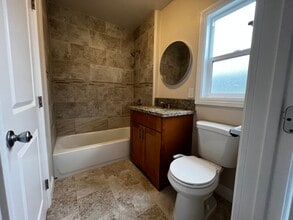 378 S Vancouver Ave in Los Angeles, CA - Building Photo - Building Photo