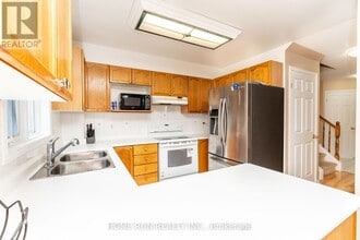 1479 Lynx Crescent in Ottawa, ON - Building Photo - Building Photo