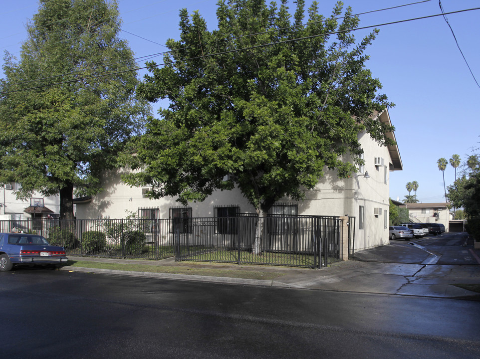 Regency Apartments in Buena Park, CA - Foto de edificio