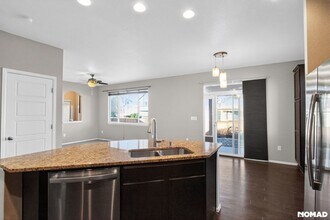 481 N Jackson Gap Way in Aurora, CO - Building Photo - Building Photo