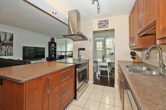 65 Southport St in Toronto, ON - Building Photo - Building Photo