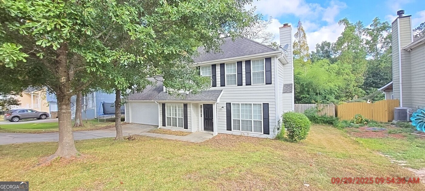 7102 Sir Galahad Way in Jonesboro, GA - Building Photo