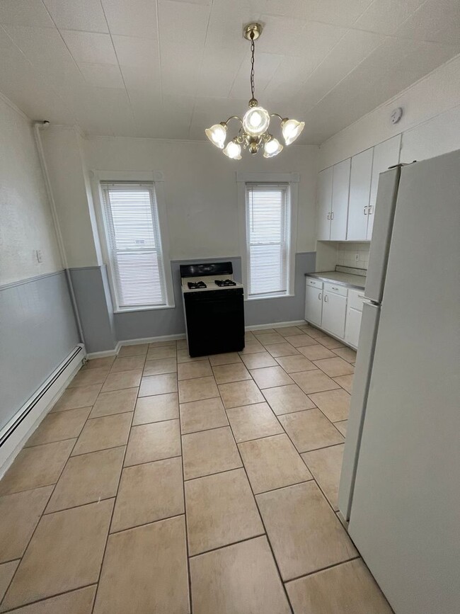 10 Elizabeth St in Amsterdam, NY - Building Photo - Building Photo